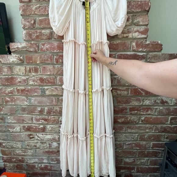 Vici Pompeii Maxi Tiered Dress Off Shoulder Cottage Core Peach Pink Ombré Medium - Picture 3 of 7